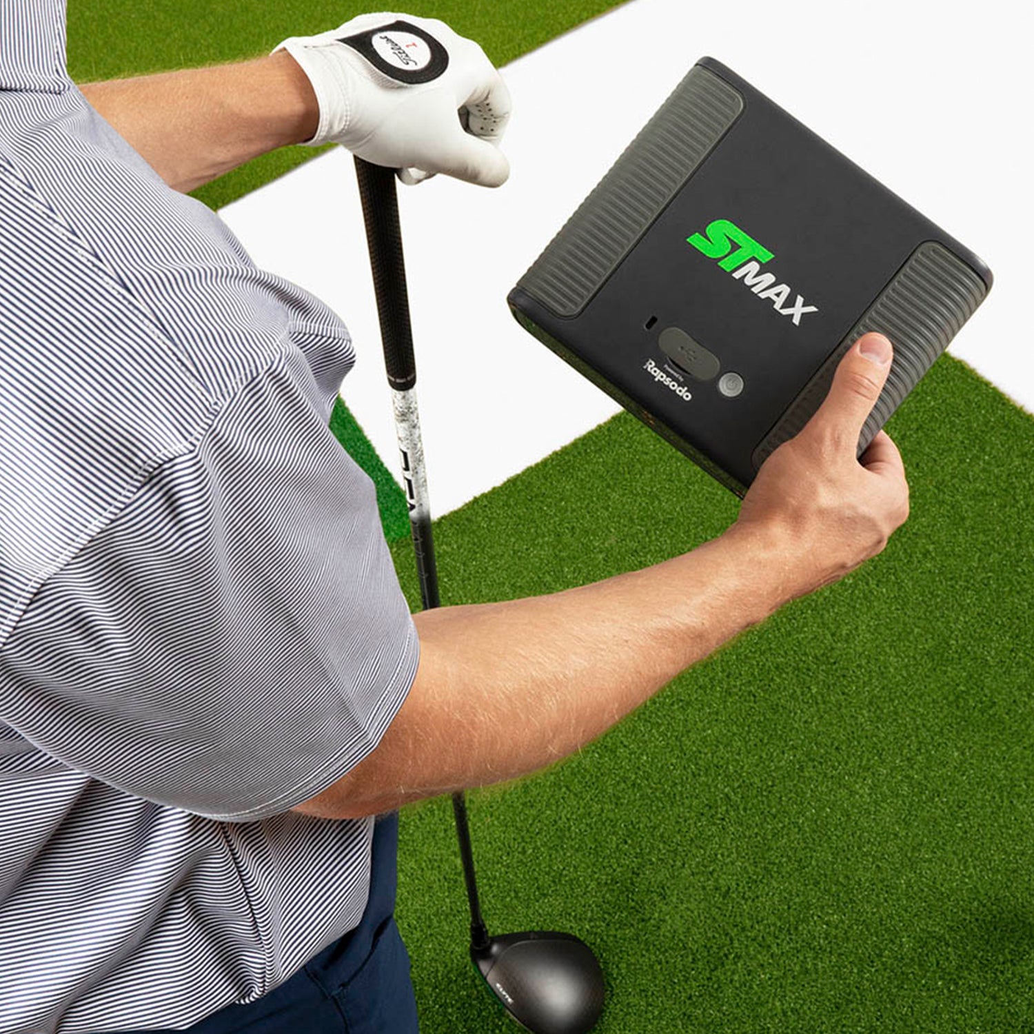 SKYTRAK ゴルフシミュレーター 本体とスタンドセット SkyTrak™ — ローンチ モニターおよびゴルフ シミュレーターのナンバー